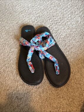 Sanuk Black Sandals with Blue Floral Wrap Straps